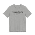 Yr Wyddfa Mountain T-Shirt — Minimal Peak Graphic ( 1,085 m)